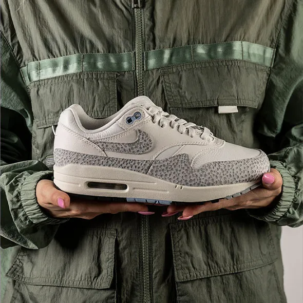NIKE Pantofi Sport AIR MAX 1 87