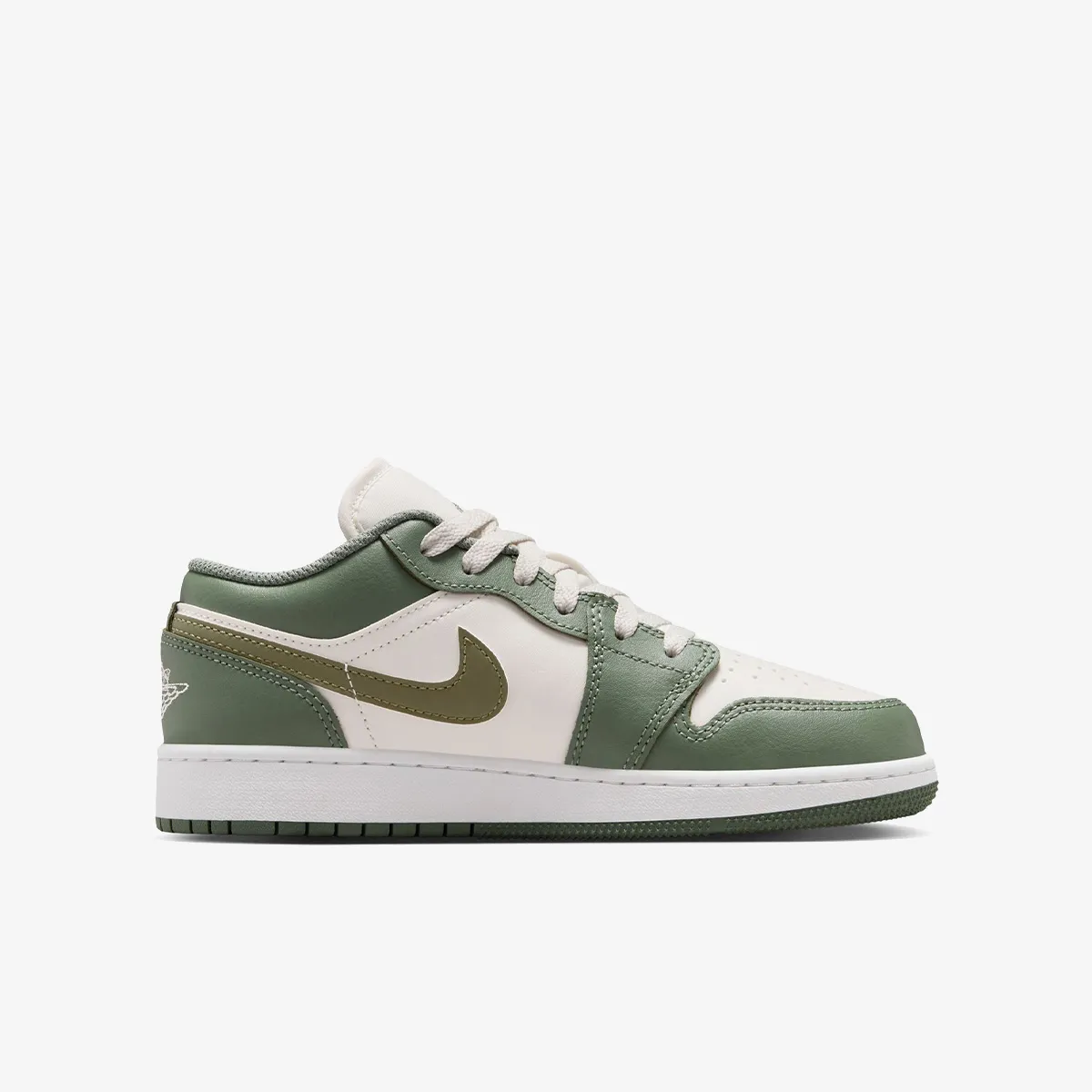 NIKE Pantofi Sport AIR JORDAN 1 LOW BG 