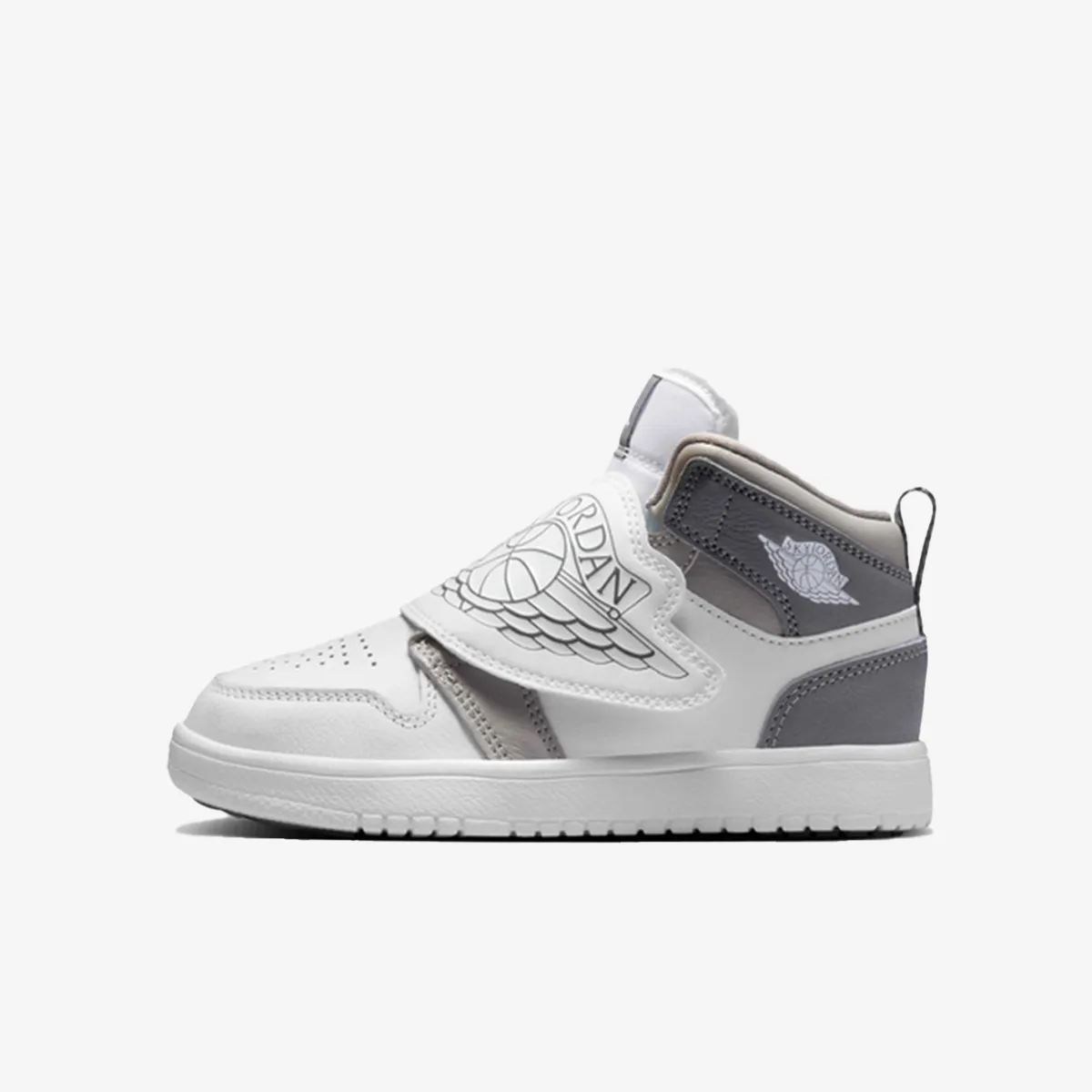 NIKE Pantofi Sport SKY JORDAN 1 BP