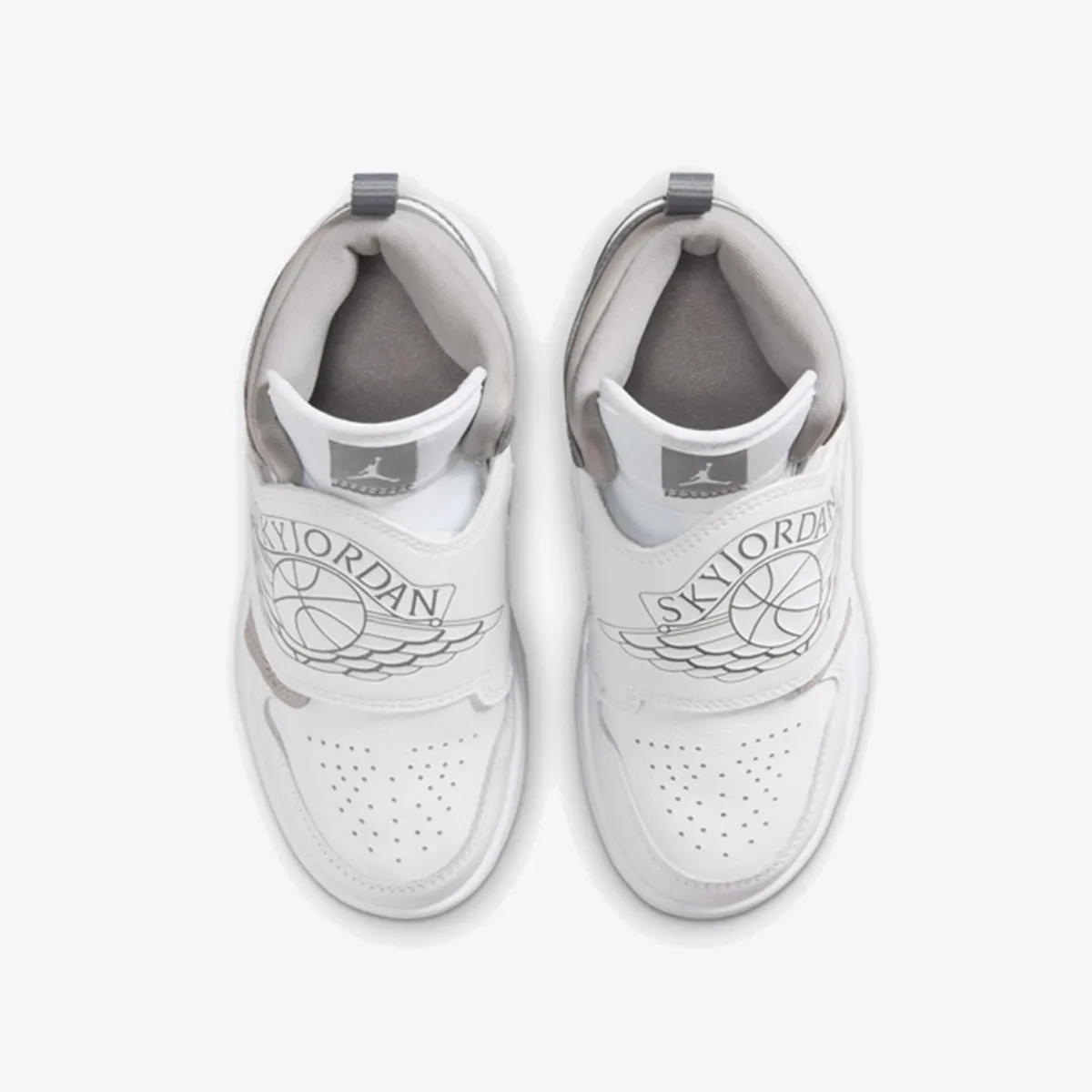 NIKE Pantofi Sport SKY JORDAN 1 BP