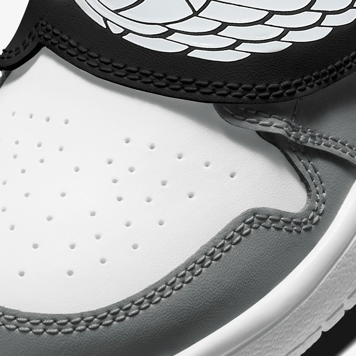 NIKE Pantofi Sport SKY JORDAN 1 BP 