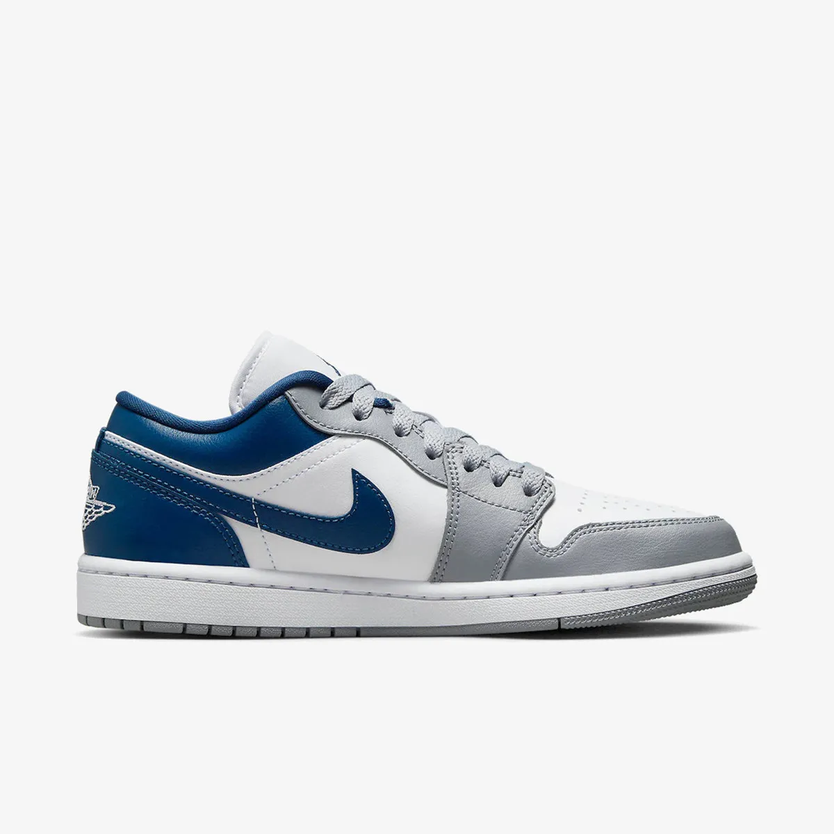 NIKE Pantofi Sport WMNS AIR JORDAN 1 LOW