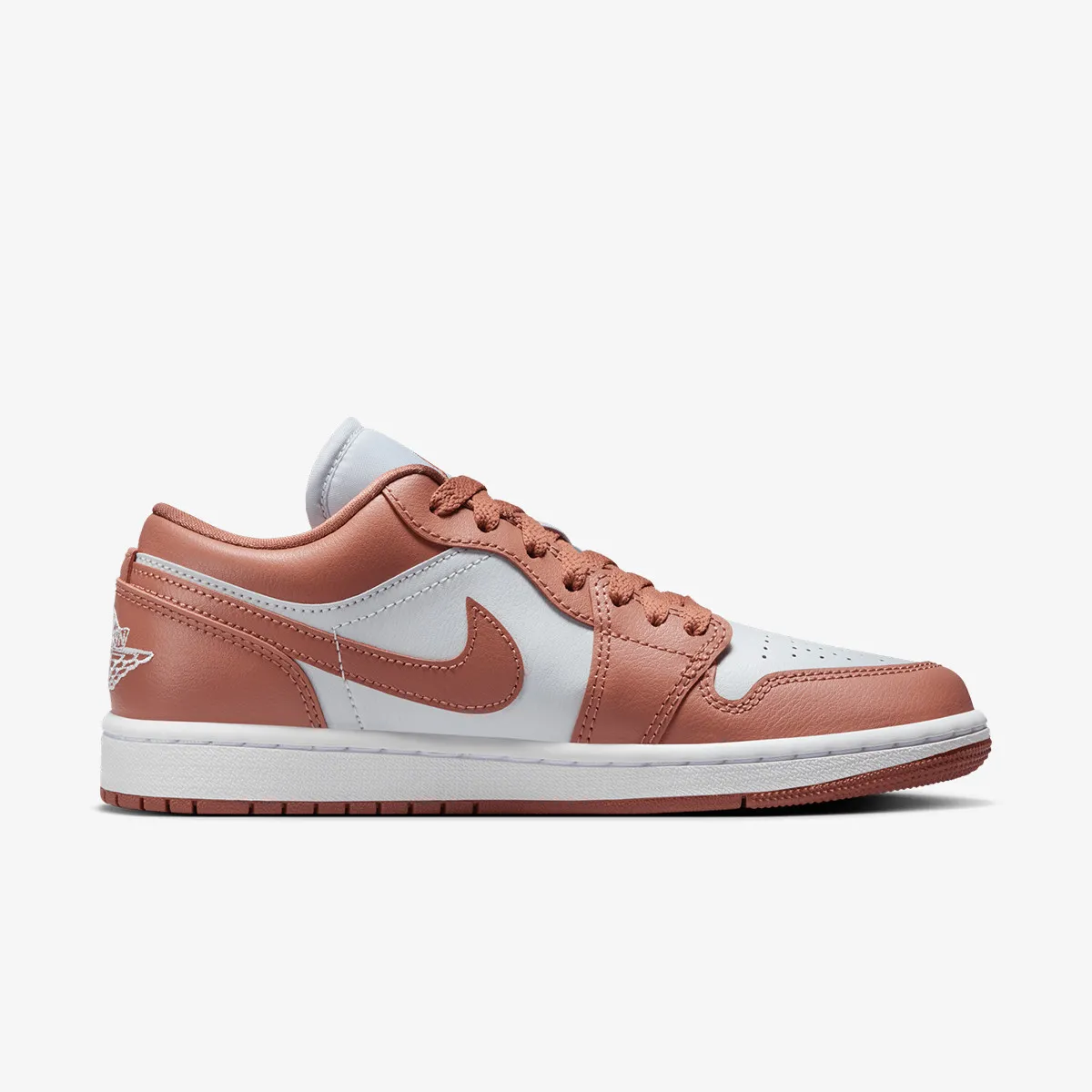 NIKE Pantofi Sport WMNS AIR JORDAN 1 LOW 