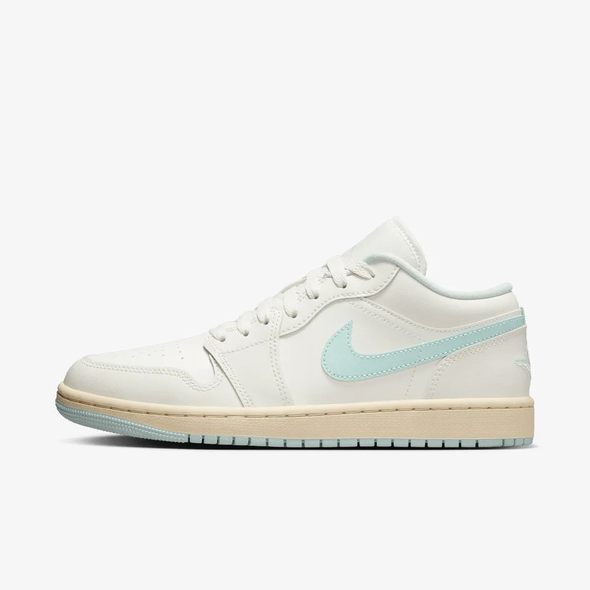 NIKE Pantofi Sport WMNS AIR JORDAN 1 LOW 