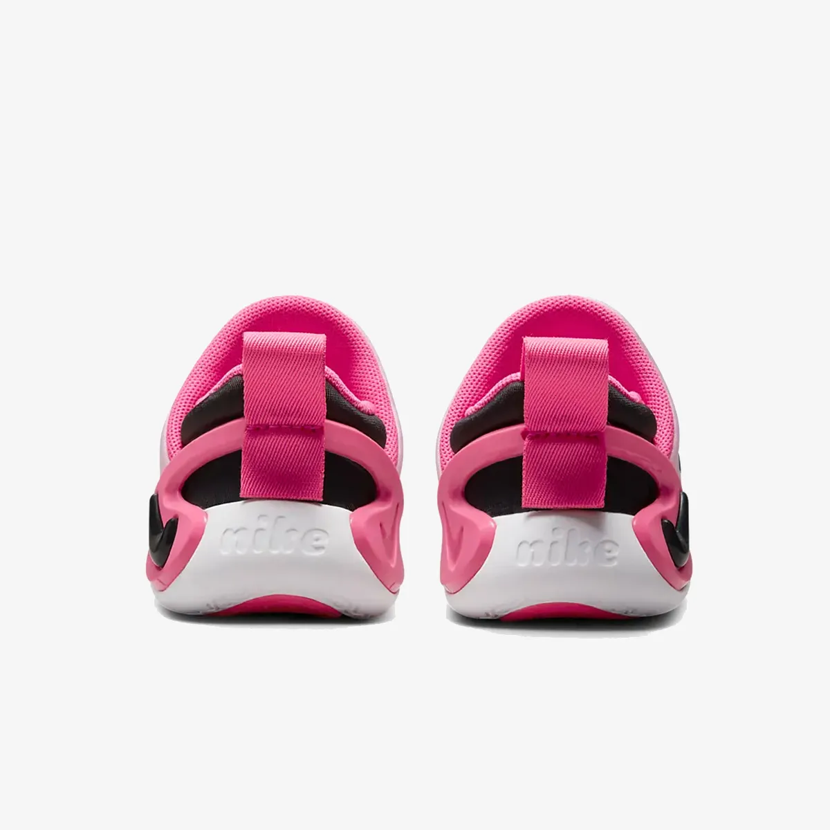 NIKE Pantofi Sport Dynamo Go