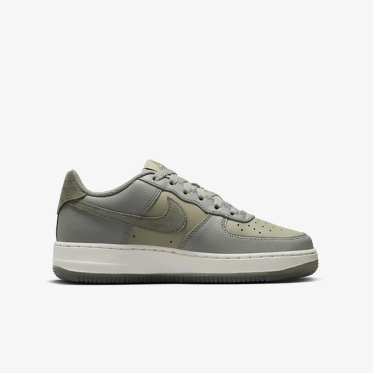 NIKE Pantofi Sport AIR FORCE 1 LV8 4 BG