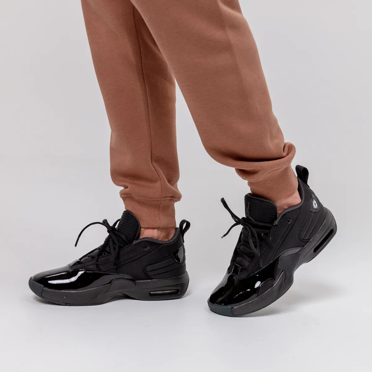 NIKE Pantofi Sport JORDAN MAX AURA 6 