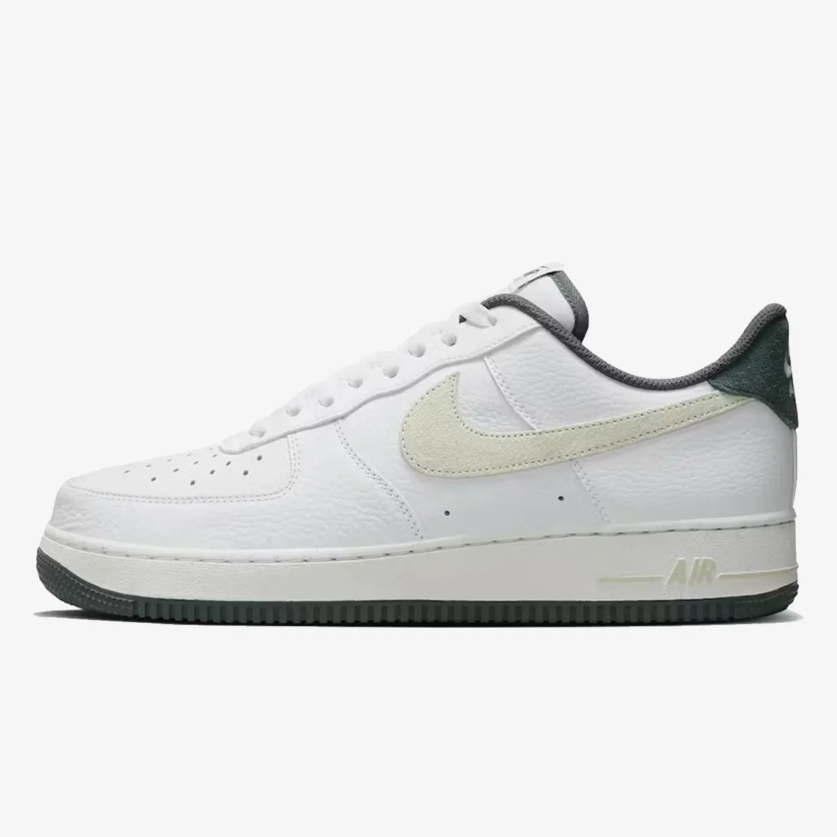 NIKE Pantofi Sport AIR FORCE 1 '07 LV8 COB 