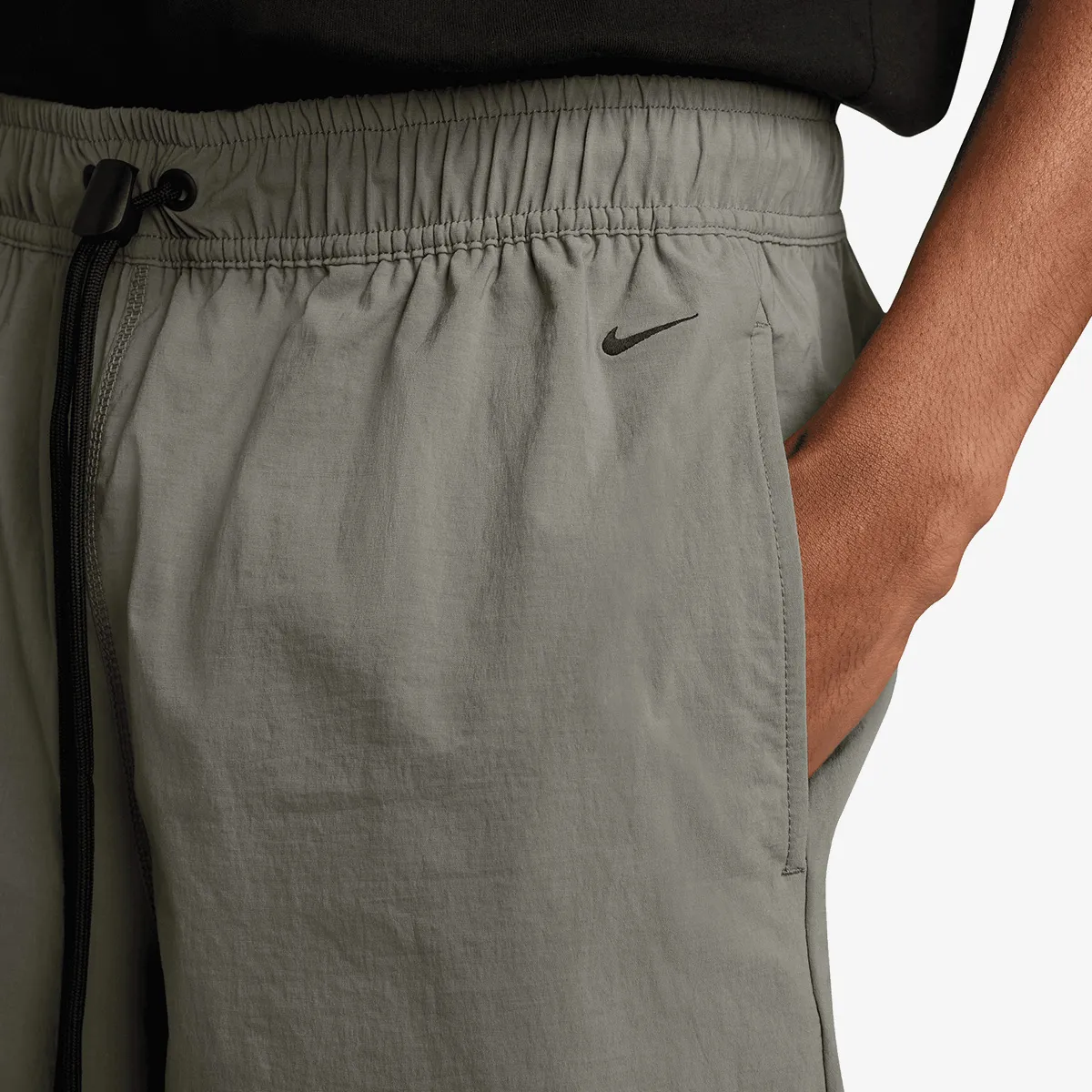 NIKE Pantaloni scurti Tech 