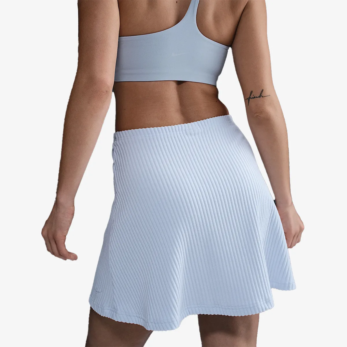 NIKE Fusta Chill Knit