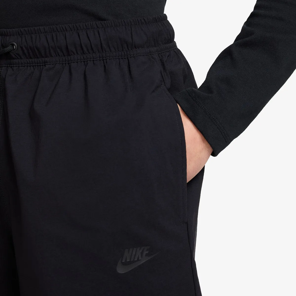 NIKE Pantaloni scurti Tech