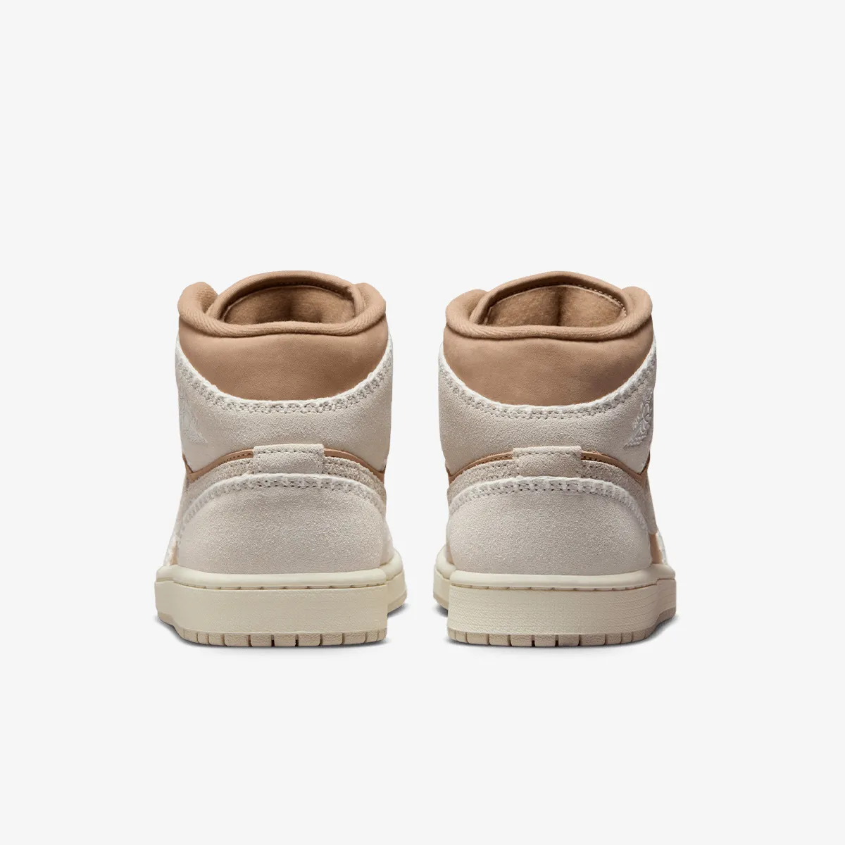NIKE Pantofi Sport WMNS AIR JORDAN 1 MID SE 