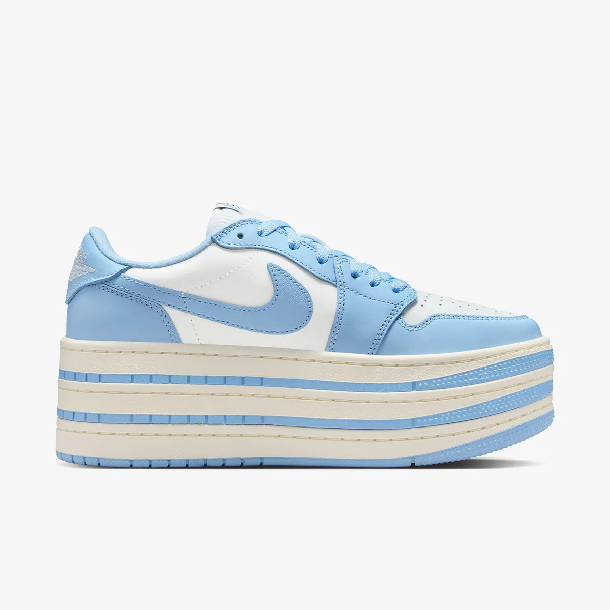 NIKE Pantofi Sport Air Jordan 1 Triple Stack 