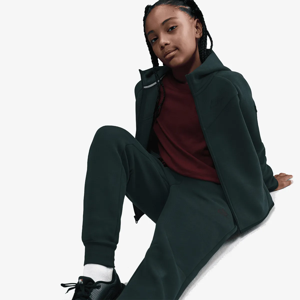 NIKE Pantaloni de trening G NSW TCH FLC JGGR - PD