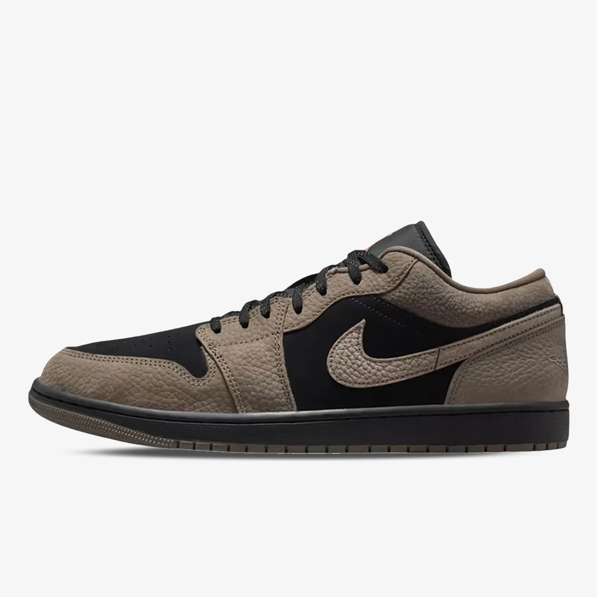 NIKE Pantofi Sport AIR JORDAN 1 LOW SE 