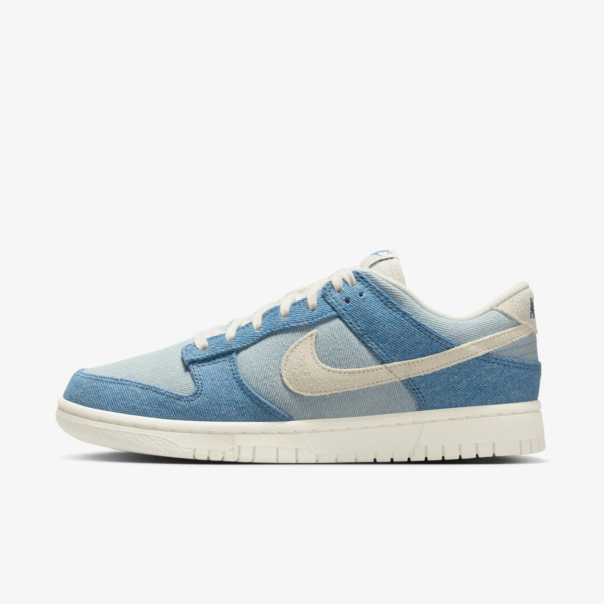 NIKE Pantofi Sport WMNS NIKE DUNK LOW NA1 