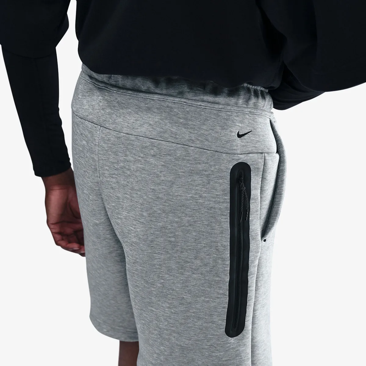 NIKE Pantaloni scurti Tech 