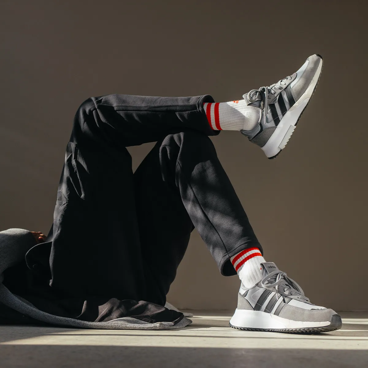 ADIDAS Pantofi Sport RETROPY F2 