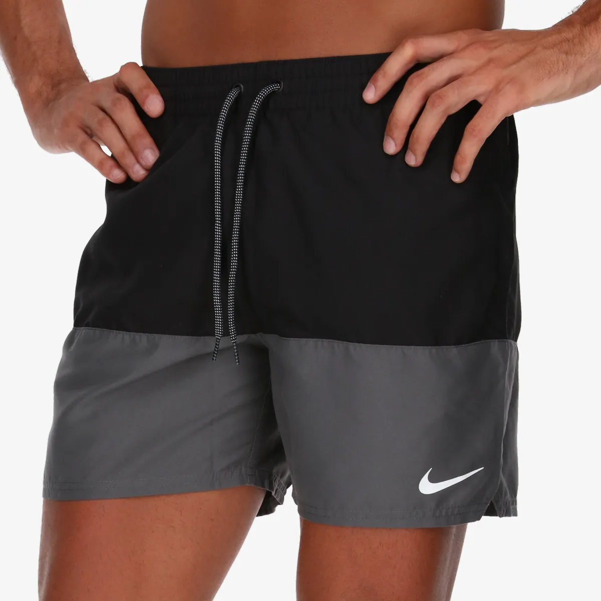 NIKE Pantaloni scurti 5