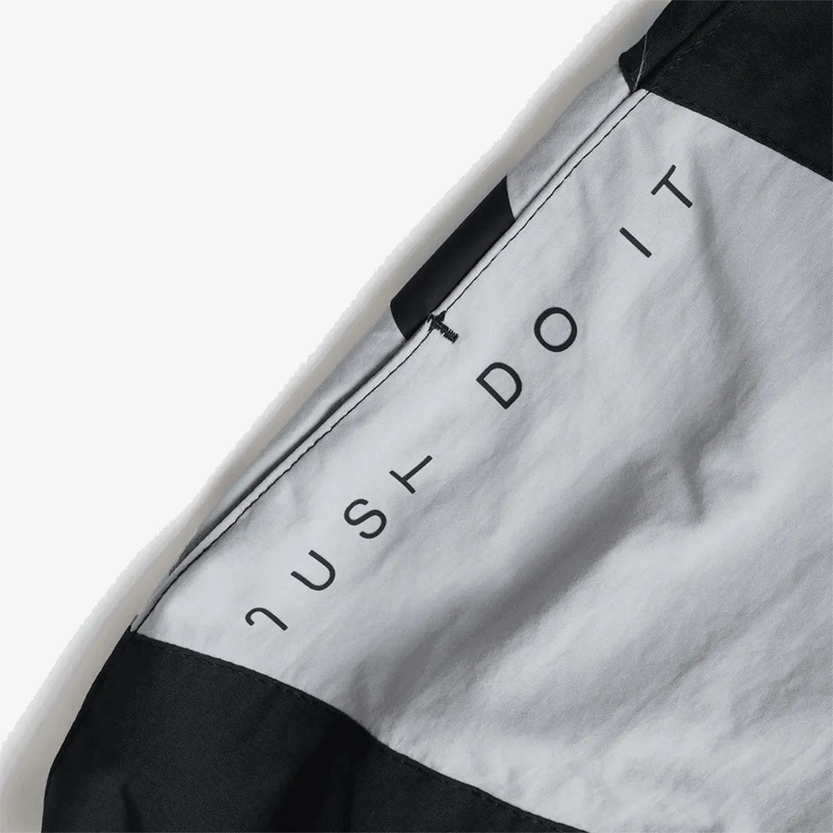 NIKE Pantaloni scurti 5 inch Volley Short