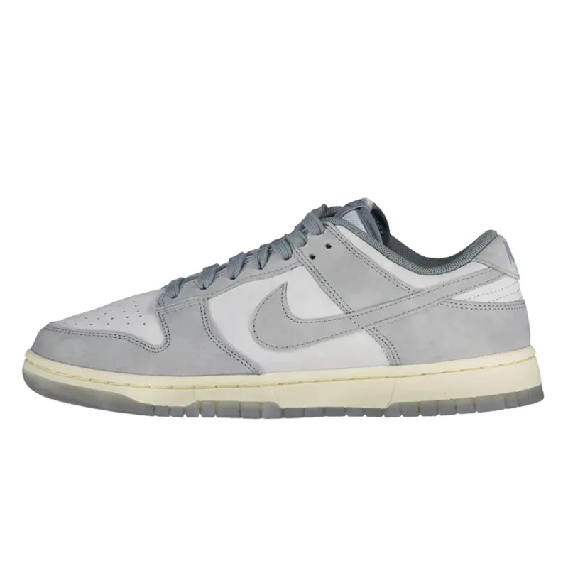 NIKE Pantofi Sport WMNS NIKE DUNK LOW NBH 