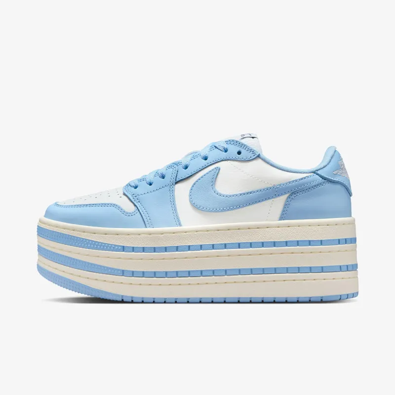 NIKE Pantofi Sport Air Jordan 1 Triple Stack 